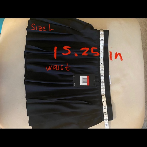 Nike Black pleated tennis skirt BNWT - Picture 14 of 16